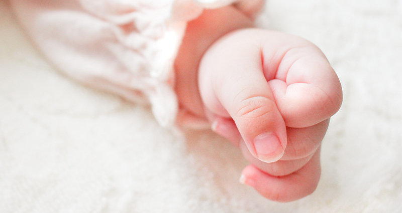 赤ちゃんの爪はどのくらい切ればいいの？